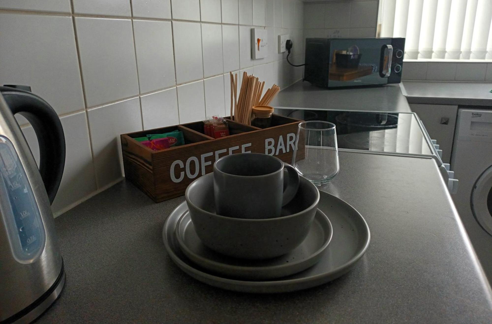 2 Bed Apartment Уайтфилд Экстерьер фото